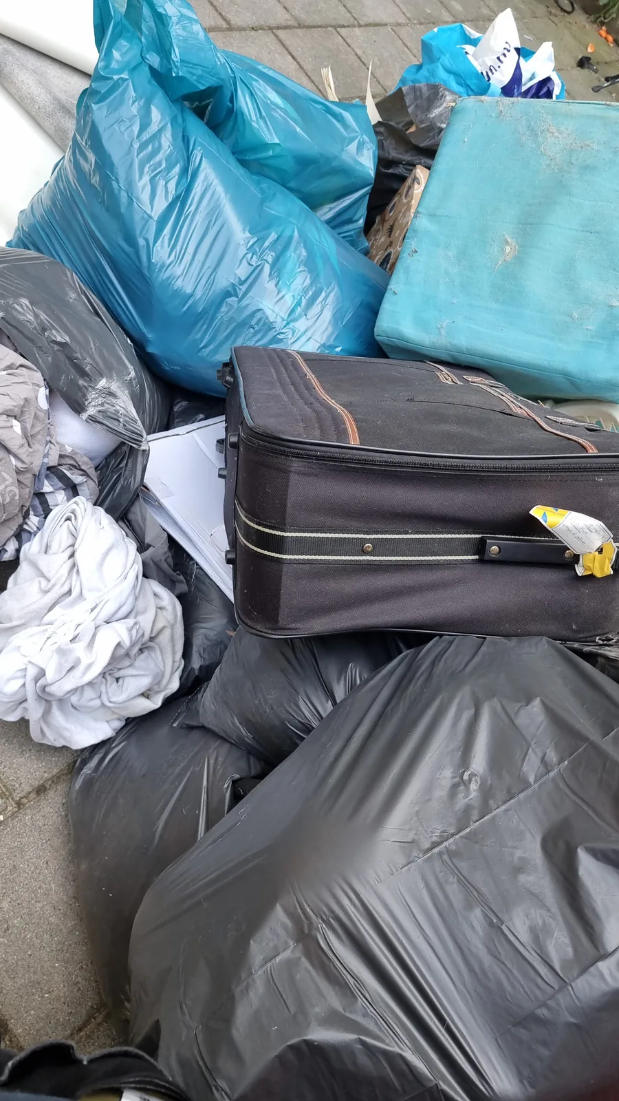 Inboedel en afval tijdens een ontruiming